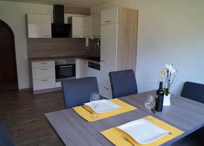 Riese 3* نيوستيف ام ستوبيتا